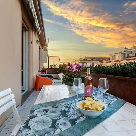 Grande 155 Tuscany Apartment Livorno
